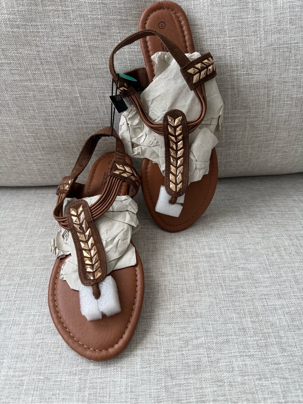 Ardene Brown Leather-Look T-Strap Sandals with Gold Accents